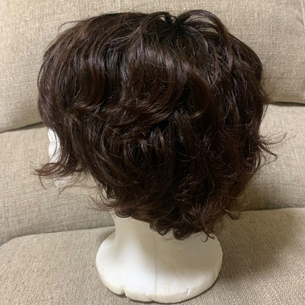 Wig - Picture 2 of 5